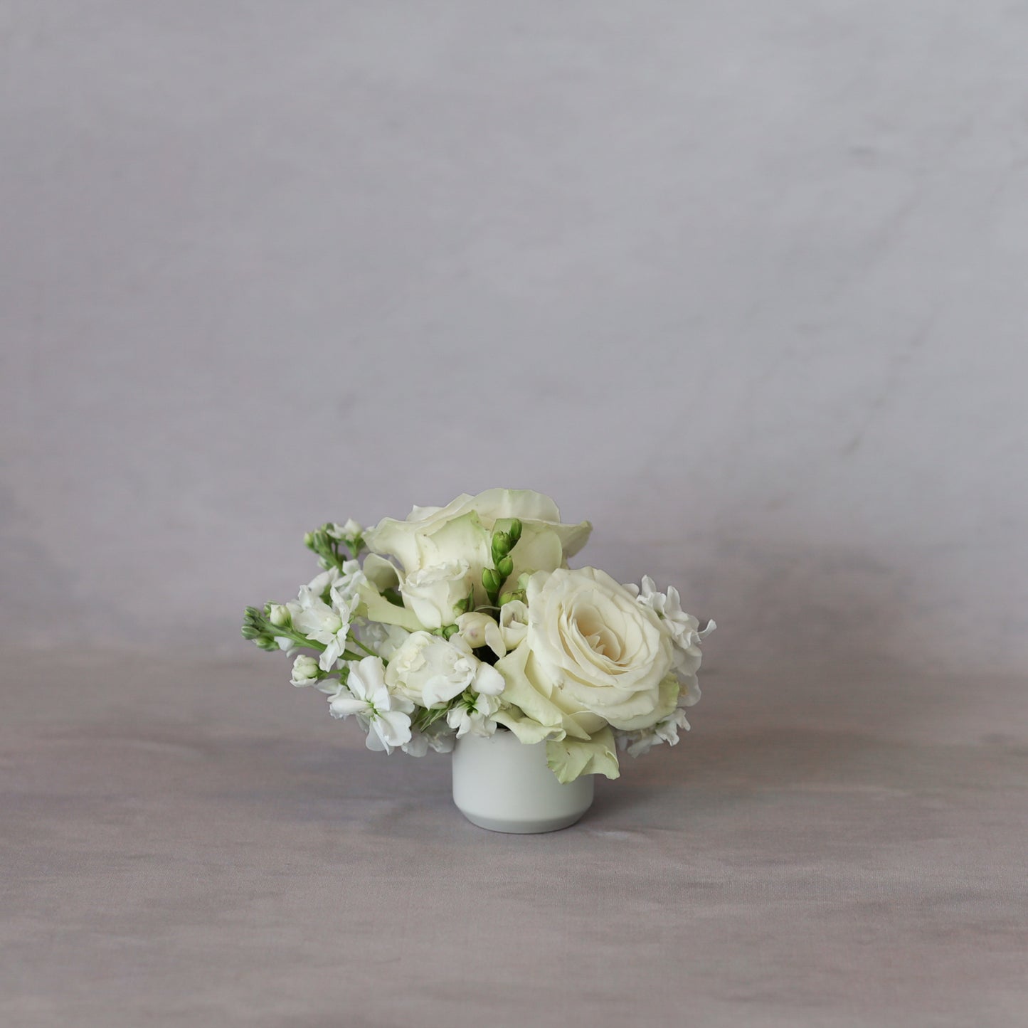 Alabaster Accent Centrepiece