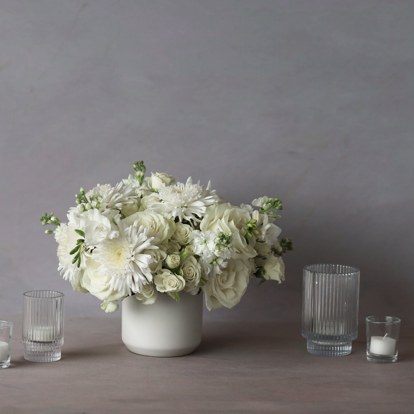 Alabaster Full Centrepiece