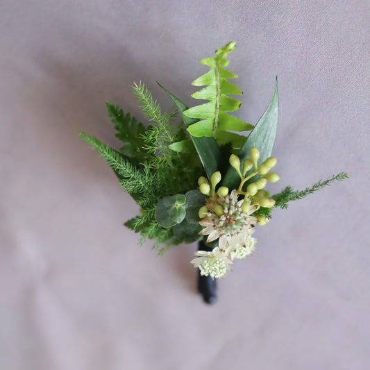 Emerald Boutonniere